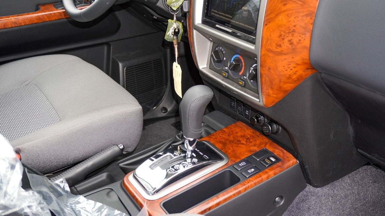 Nissan Patrol Safari Safari 4.8L A/T