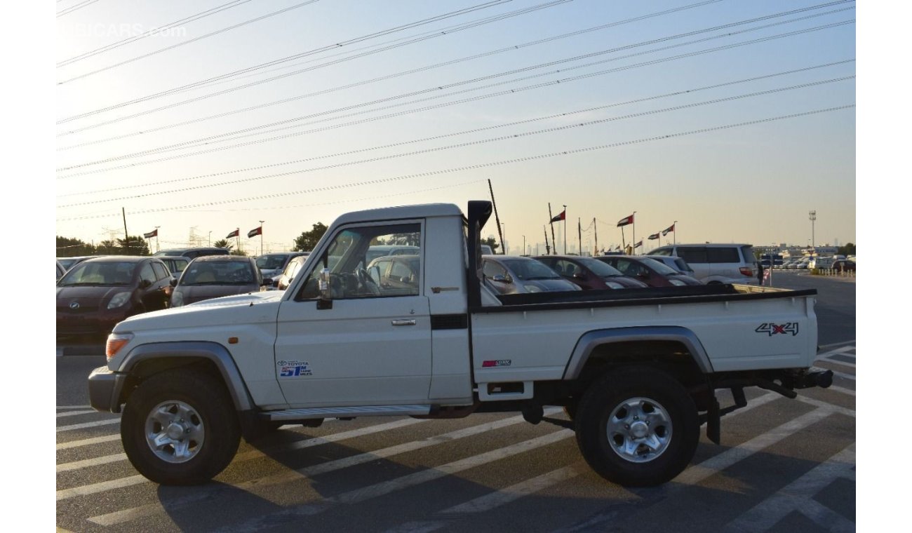 Toyota Land Cruiser Pick Up SINGLE CABIN