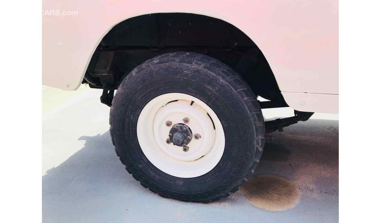 لاند روفر ديفندر