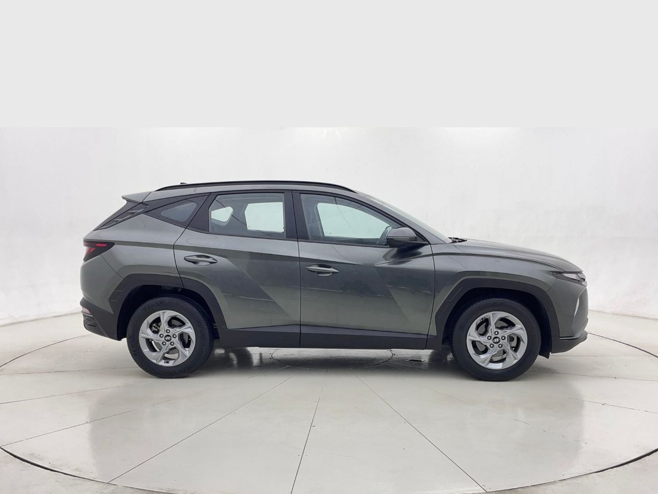 Hyundai Tucson 2L 2023 | 0 DP | 942/Month | 30 Day Return | Service History