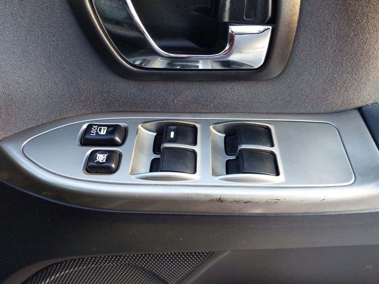 ميتسوبيشي باجيرو MITSUBISHI PAJERO SUV RHD 2012 MODEL 3.2 L DIESEL AUTOMATIC(PM01286)