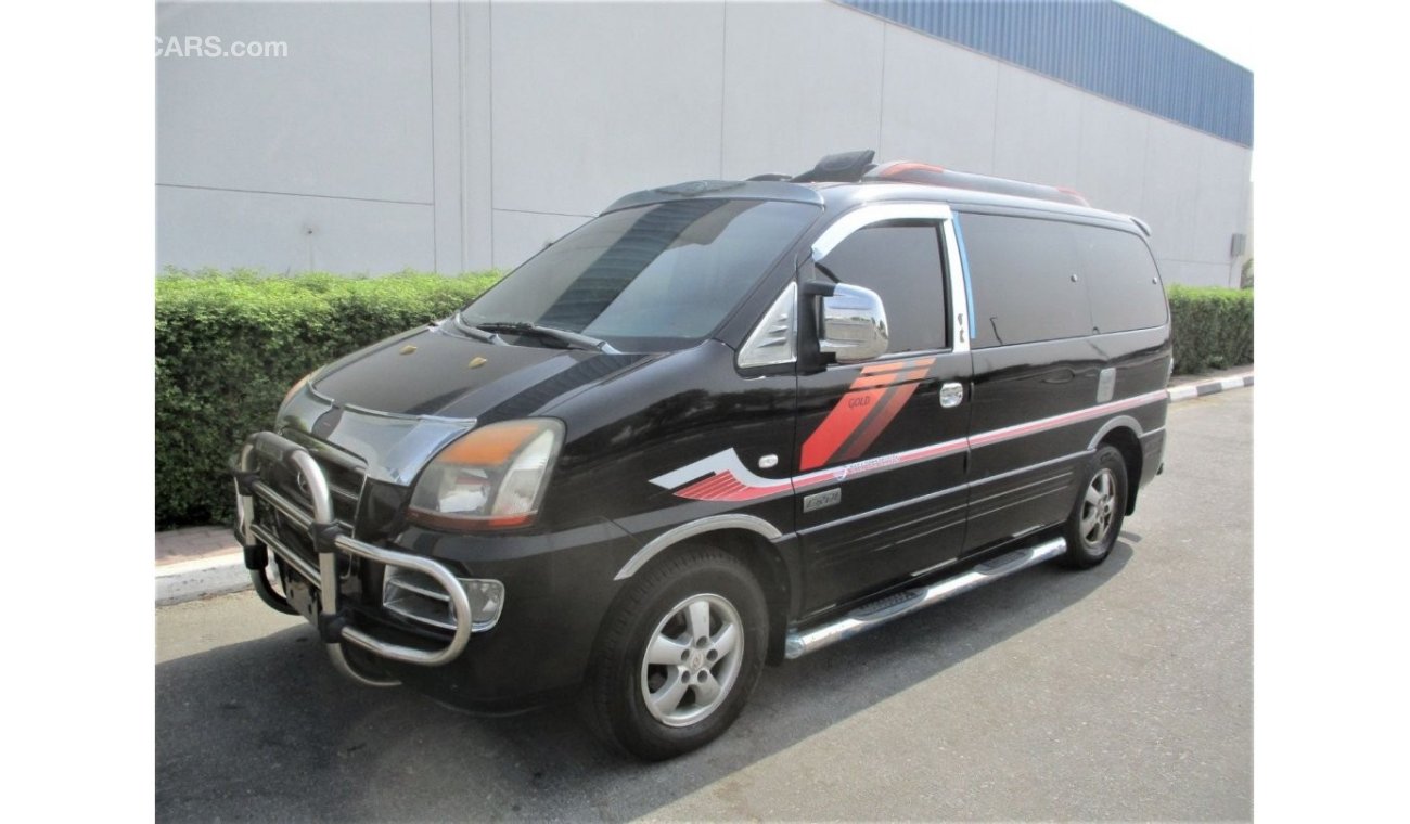 Hyundai H1 Starex HYUNDAI H1 STAREX MODEL 2006 FULL OPTIONS DIESEL 9 PASSENGER