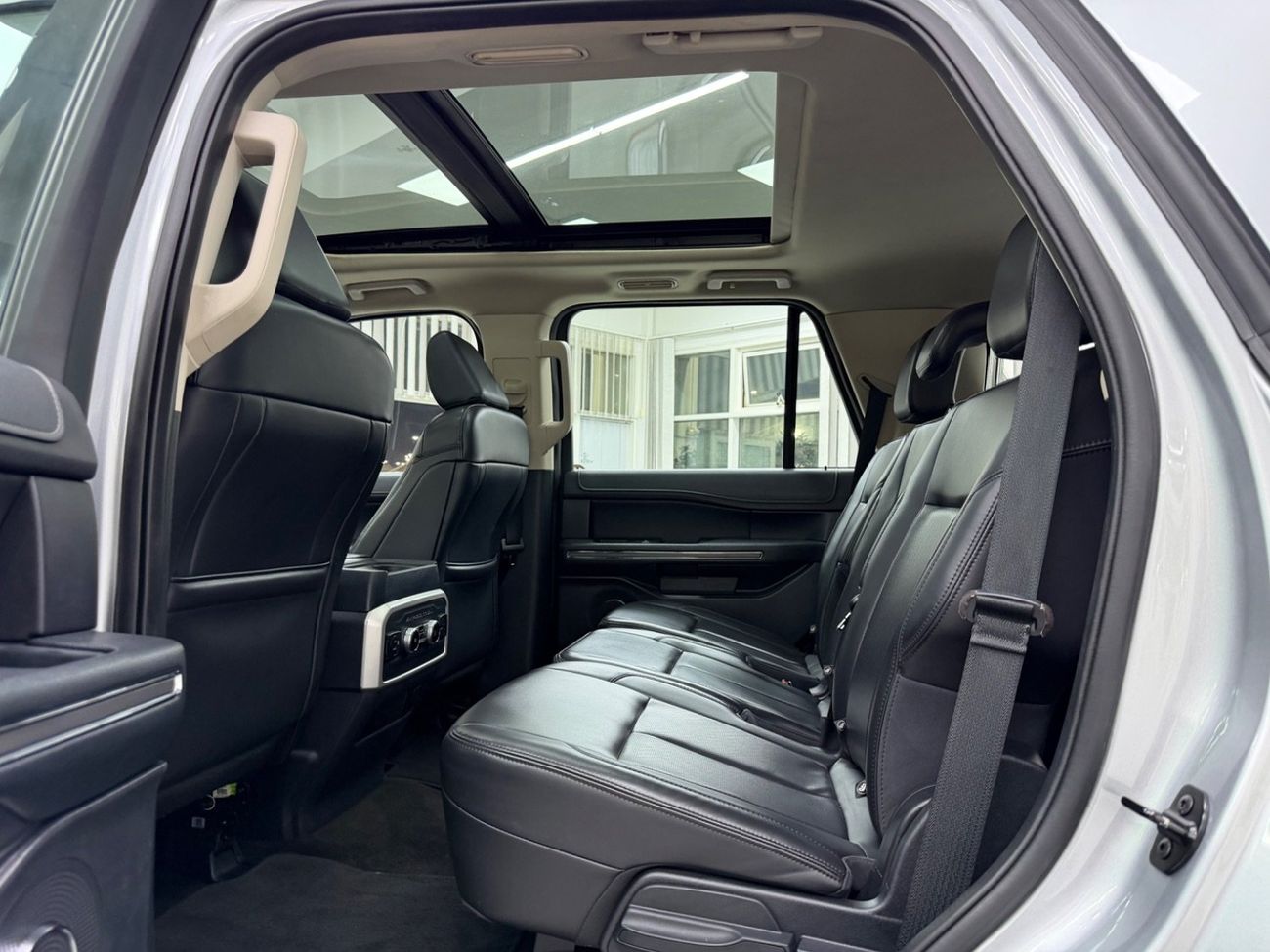 فورد إكسبيديشن XLT-EL 3.5L 4WD