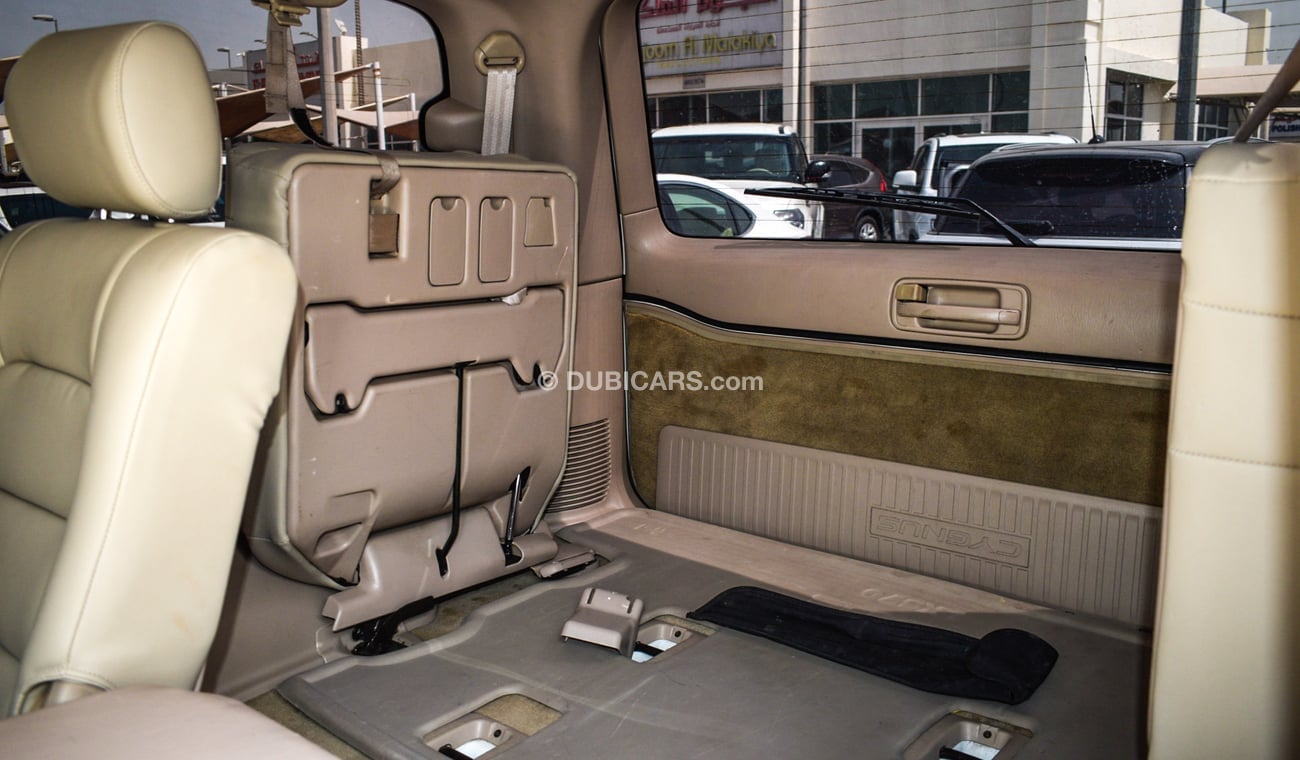 Toyota Land Cruiser VXR V8 With Lexus LX470 Body kit