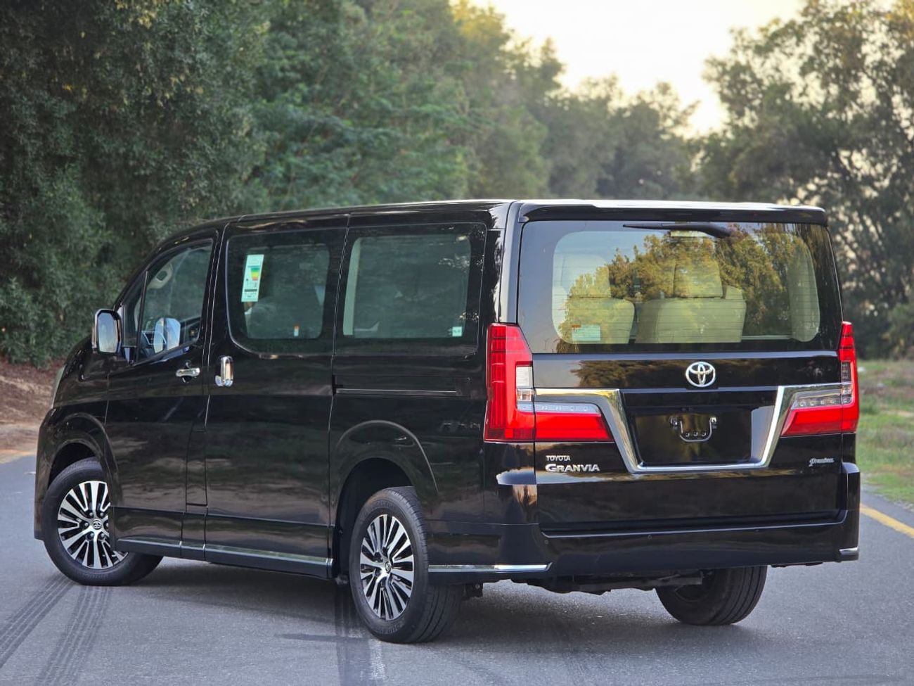 تويوتا جرافينا 3.5L Premium