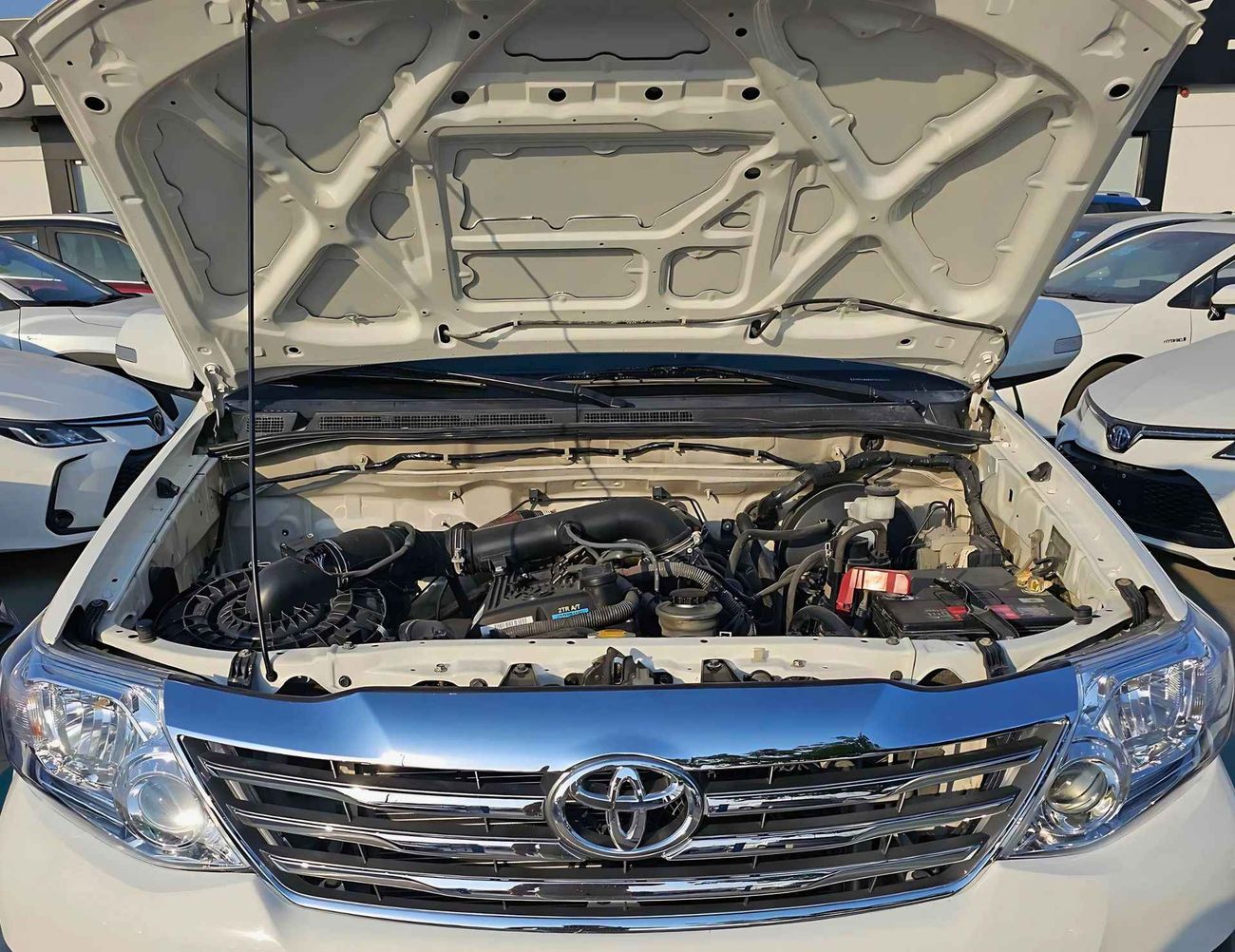 تويوتا فورتونر EXR / V4 2.7L 4WD / 7 SEATS / EXPORT ONLY / LOT#66624