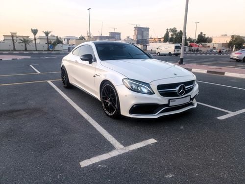 Mercedes-Benz C 63 Coupe 2018 Mercedes-AMG C63 Coupe | Full Option | Factory Carbon Package | Priced to Sell