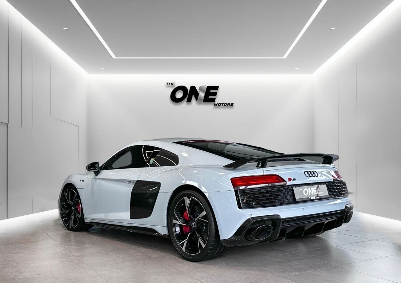 أودي R8 V10 Plus Performance parts 5.2L