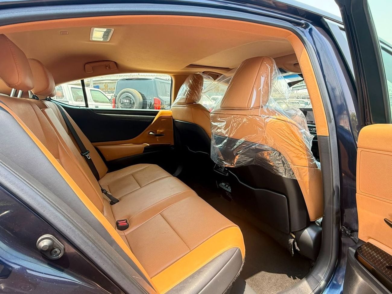 Lexus ES300h LEXUS ES 300 Hybrid 2.5L Premier Option 2023 Model