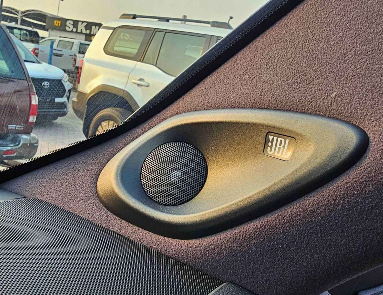 Toyota Land Cruiser VXR TWIN TURBO EXCL / HIGH OPTION / SUNROOF, LEATHER, POWER SEATS/3.5L PETROL V6 A/T/ (CODE#LCTVXRZ)