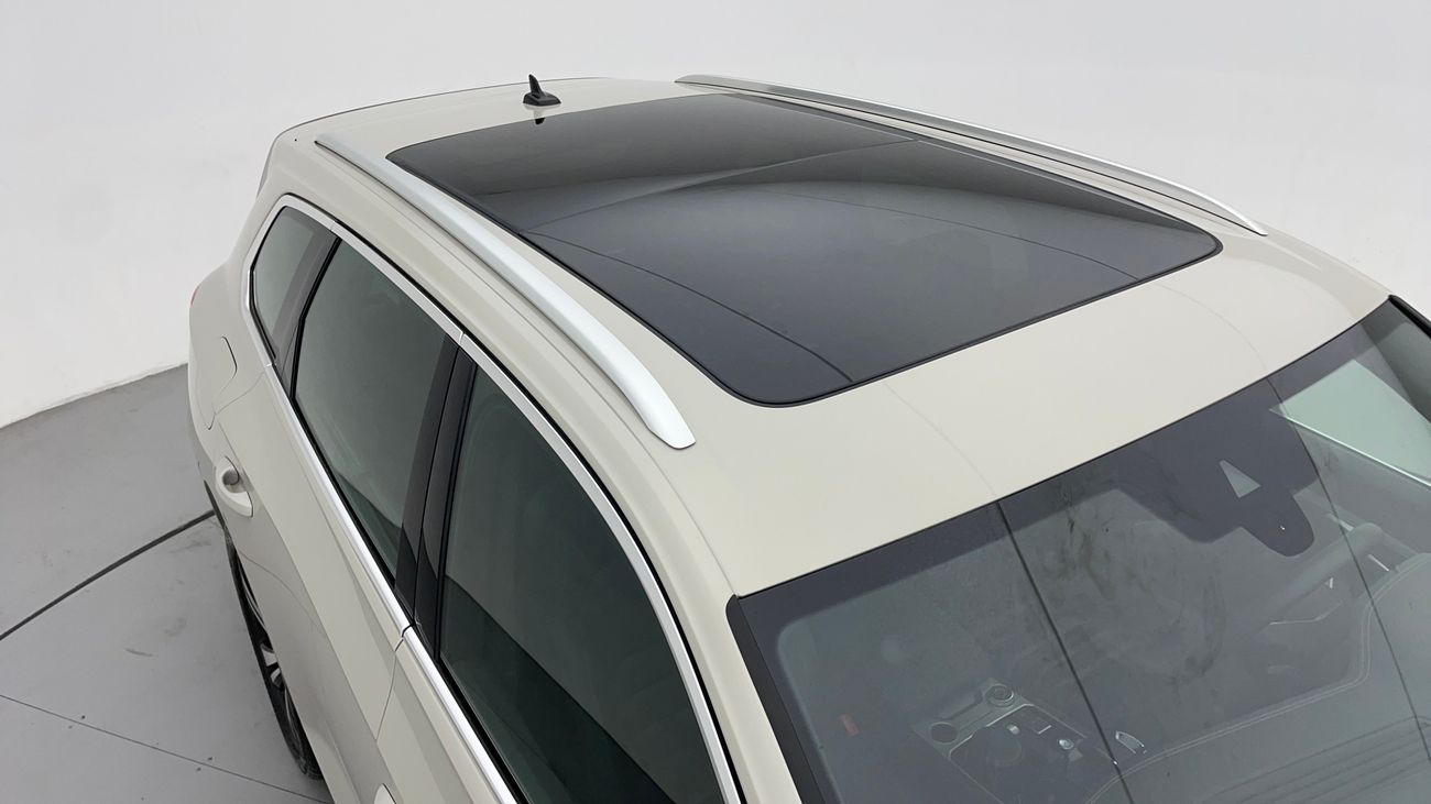 Volkswagen Touareg R LINE 3 | Zero Down Payment | Free Home Test Drive