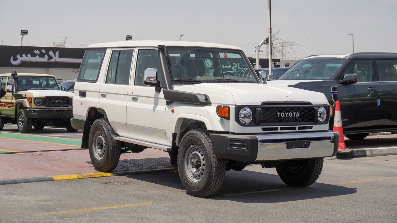 Toyota Land Cruiser 70 LX 2.8L Diesel A/T