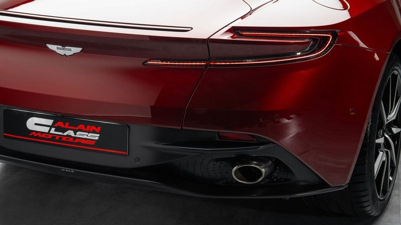 أستون مارتن DB11 V12 - Q Exclusive - 2018 - GCC