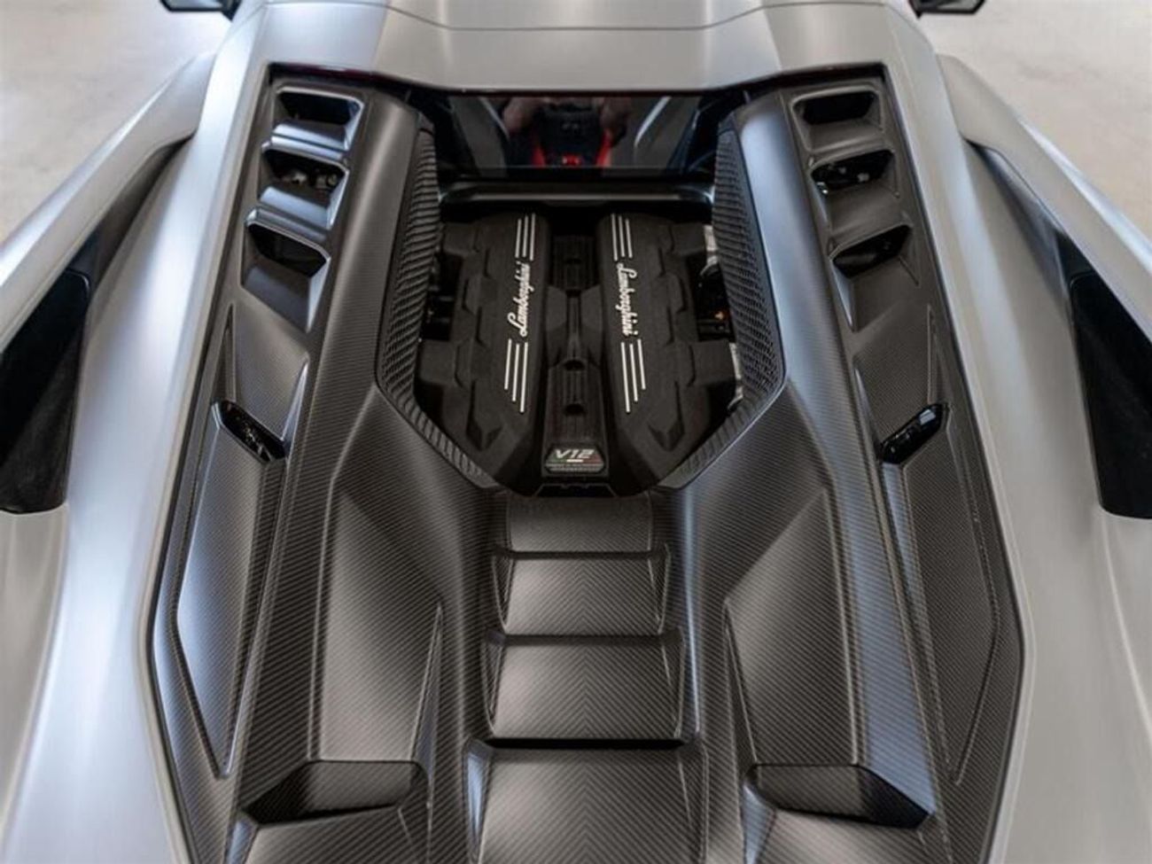 Lamborghini Revuelto 6.5L V12 Hybrid