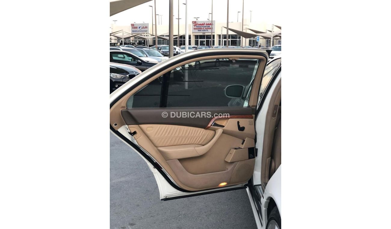 مرسيدس بنز S 350 موديل 2005 خليجي فل مواصفات كراسي جلد ومثبت سرعه وتحكم كهربي كامل ونظام صوت ممتاز وكاميرا خلفيه وتحك