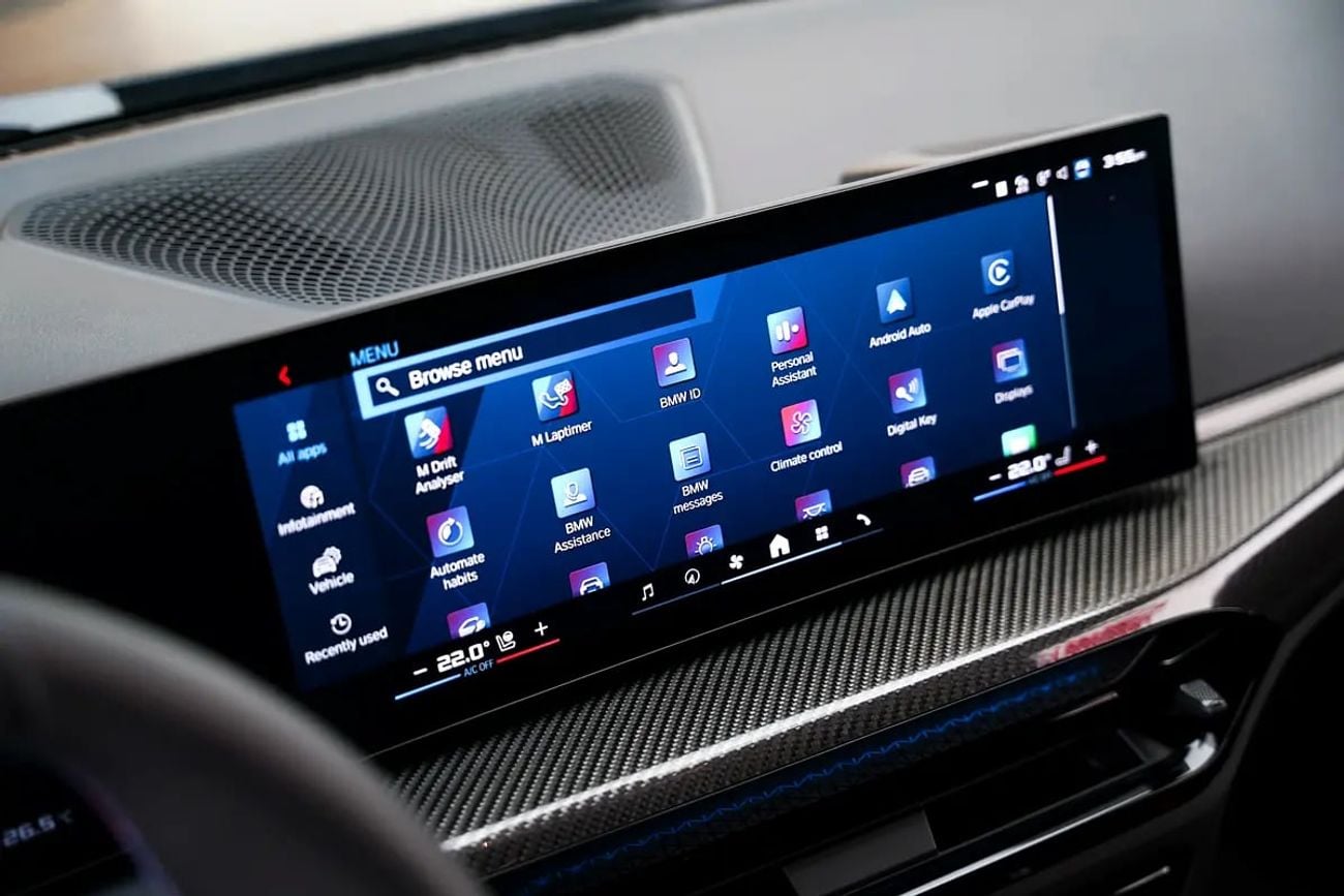 بي أم دبليو M2 WITH 3 YEARS WARRANTY AND SERVICE CONTRACT