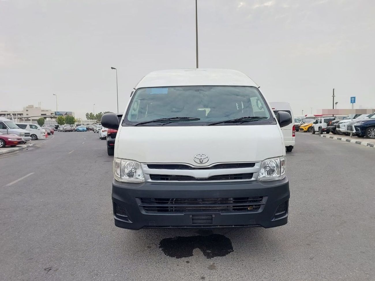 تويوتا هاياس TOYOTA HIACE COMMUTER VAN RHD 2012 MODEL 3.0 L DIESEL AUTOMATIC(PM14430)