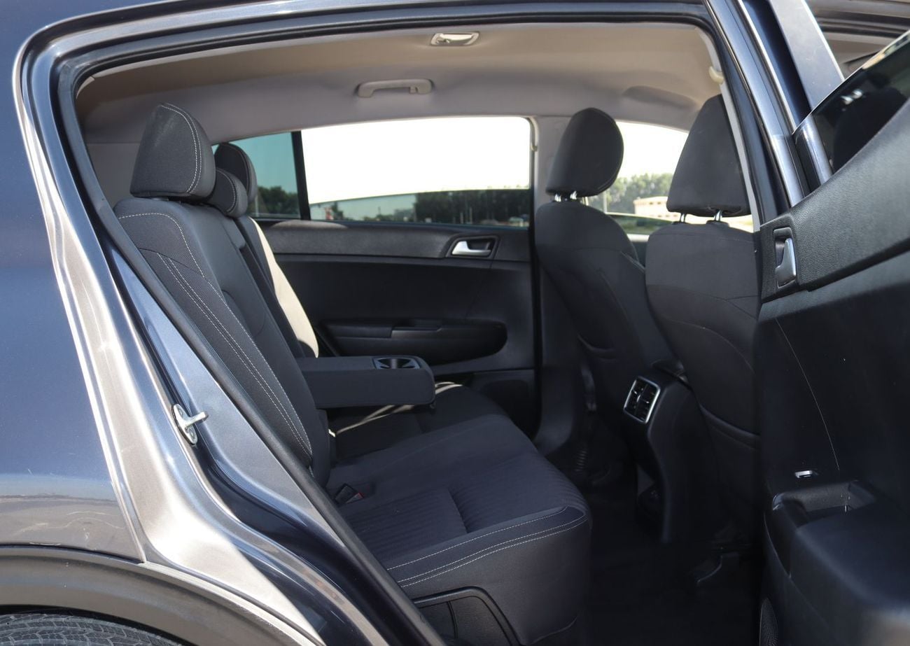 Kia Sportage EX 2.0L Kia Sportage - 2021- GCC - Accident-Free -2.0L  - Low Mileage - Excellent Condition