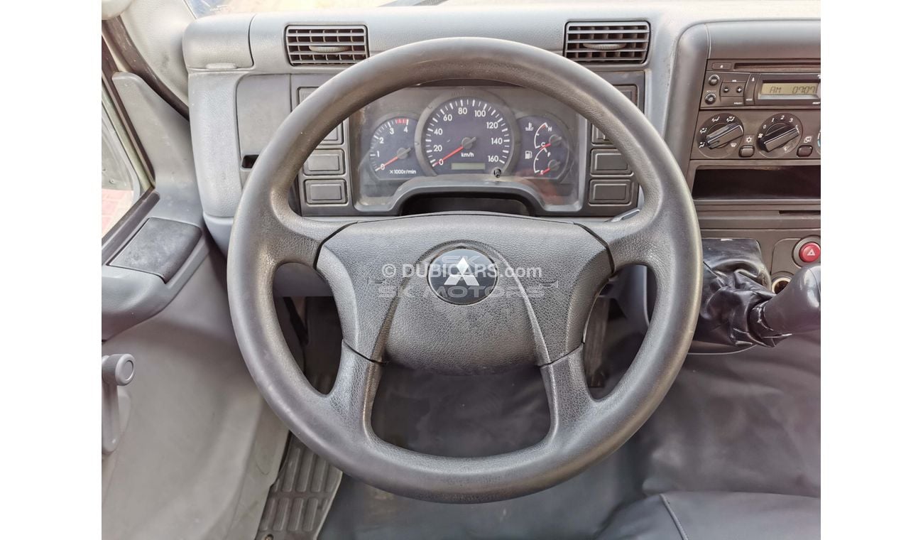 Mitsubishi Fuso Canter 4.2L, Diesel, Manual Grear Box, Front A/C, Dual Battery (LOT # 6452)
