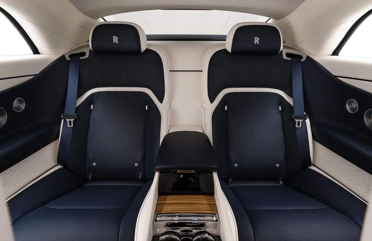 رولز رويس سبيكتر Dual Electric Motors | Warranty