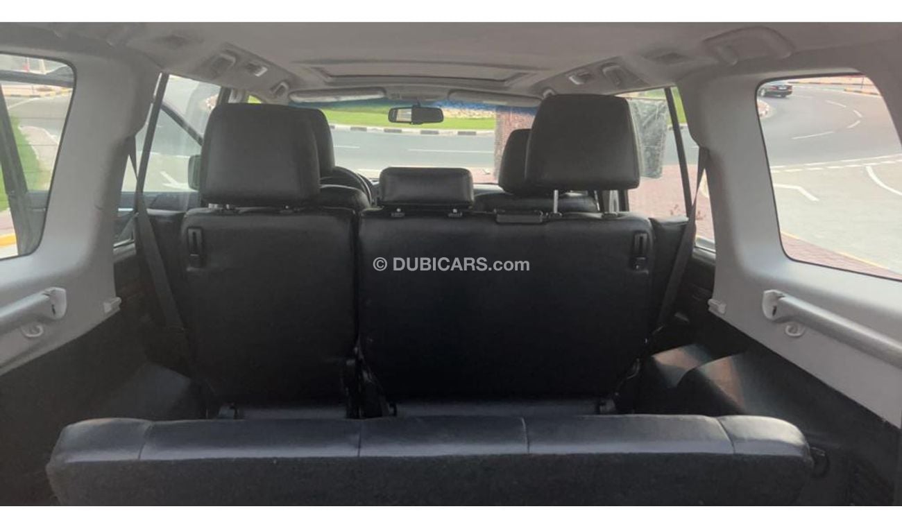 Mitsubishi Pajero Model 2008 Gulf number one leather hatch cruise control alloy wheels in excellent condition