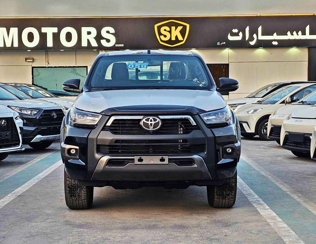 تويوتا هيلوكس SR5 ADVENTURE / 4.0L V6 PETROL / 360 CAMERA / FR & REAR PARKING SENSOR / AUTO A.C (CODE # HADVKW)