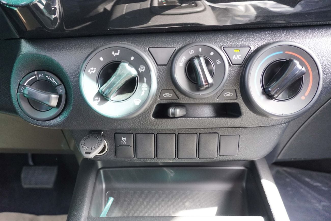 Toyota Hilux 4x4 DC 2.4L DSL A/T 2026 MODEL
