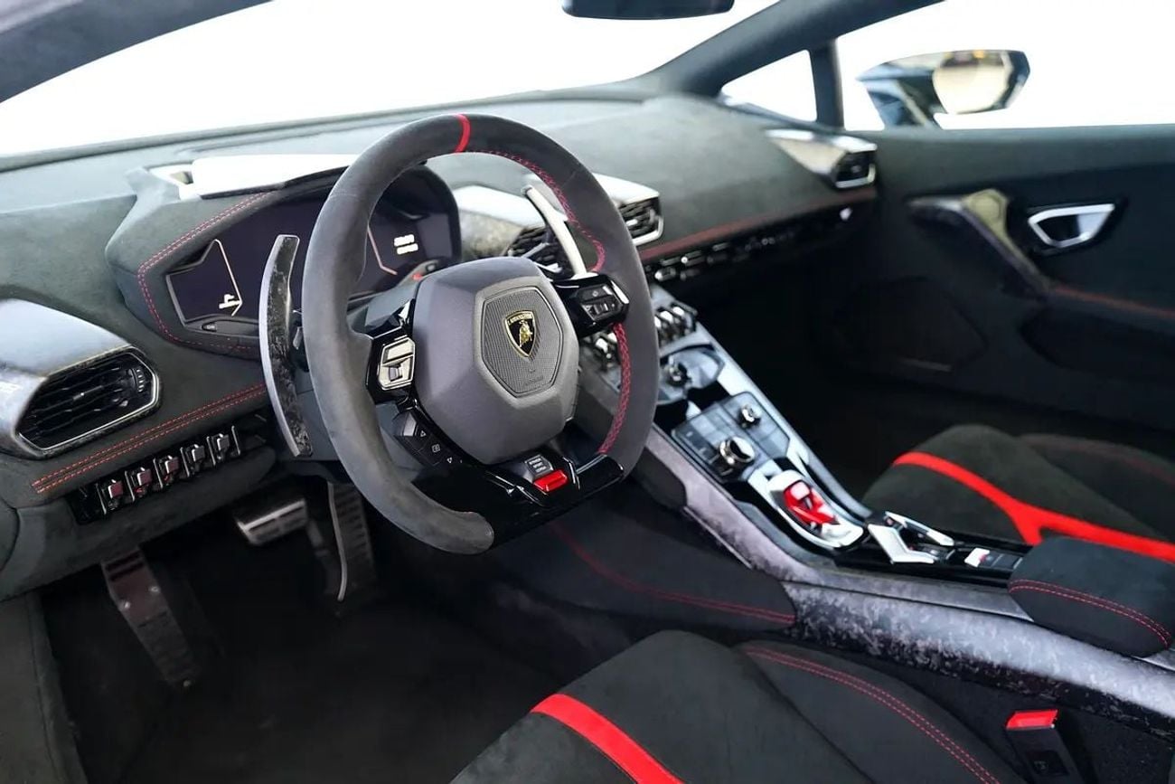 لامبورغيني هوراكان PERFORMANTE