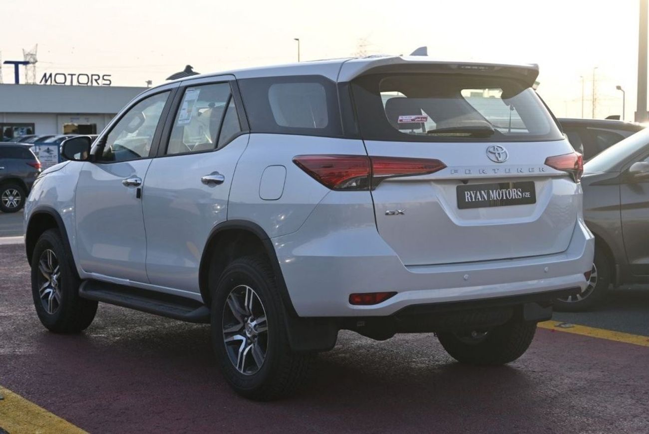 Toyota Fortuner Toyota Fortuner GX 2.7L Petrol, SUV, 2WD Color White Model 2023