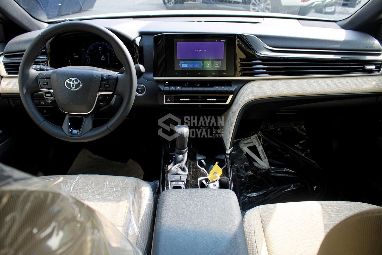 تويوتا كامري LE HEV LHD 2.5L HYBRID LE-G FWD AT 2025MY