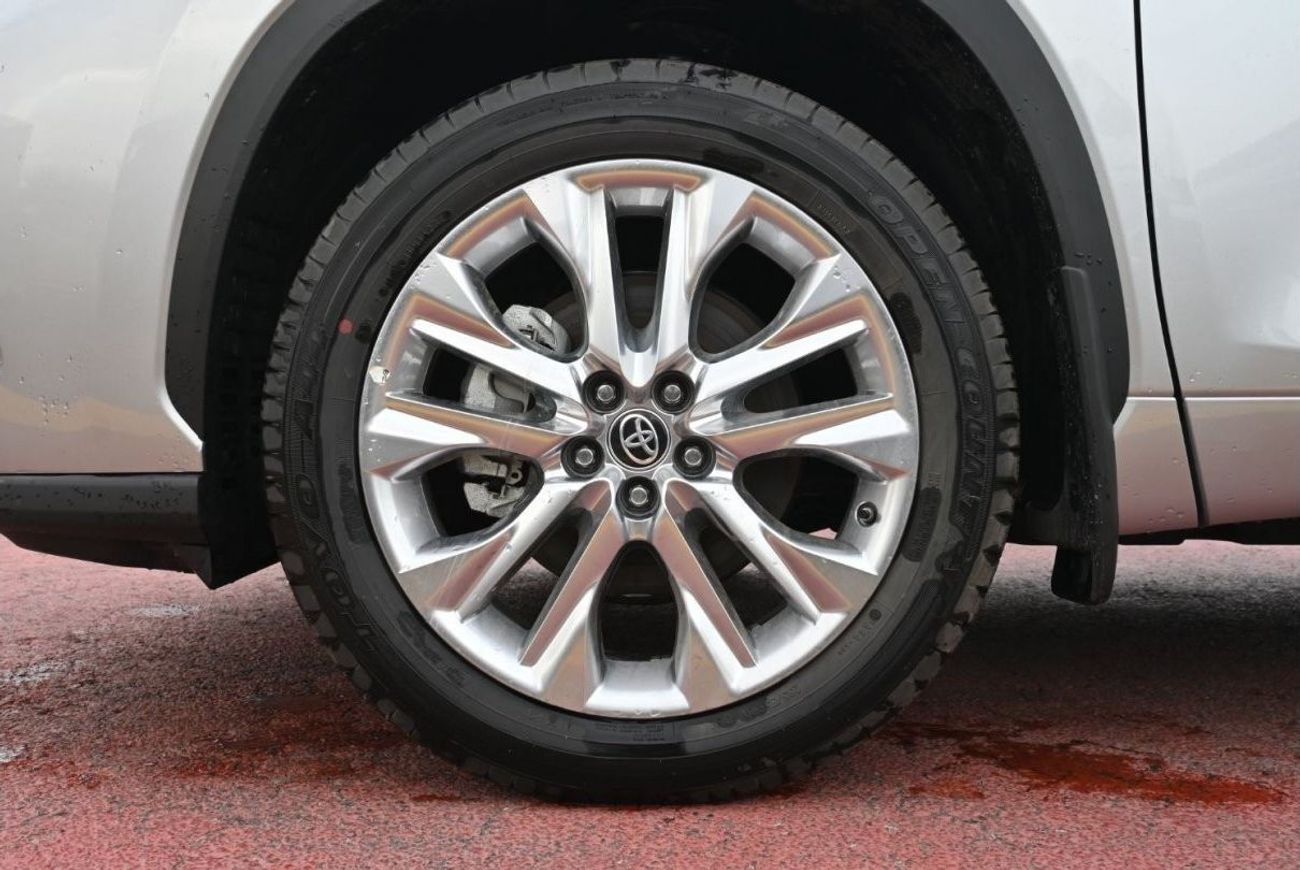 Toyota Highlander Toyota Highlander Limited 2.5L Hybrid SUV, Model 2023 Color Silver