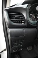 Toyota Hilux 2.7L 4wd Mid option