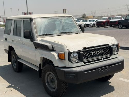 Toyota Land Cruiser 70 LC76 LX TOYOTA LC76 4.2 MT 2026 BASIC NO DIFF LOCK