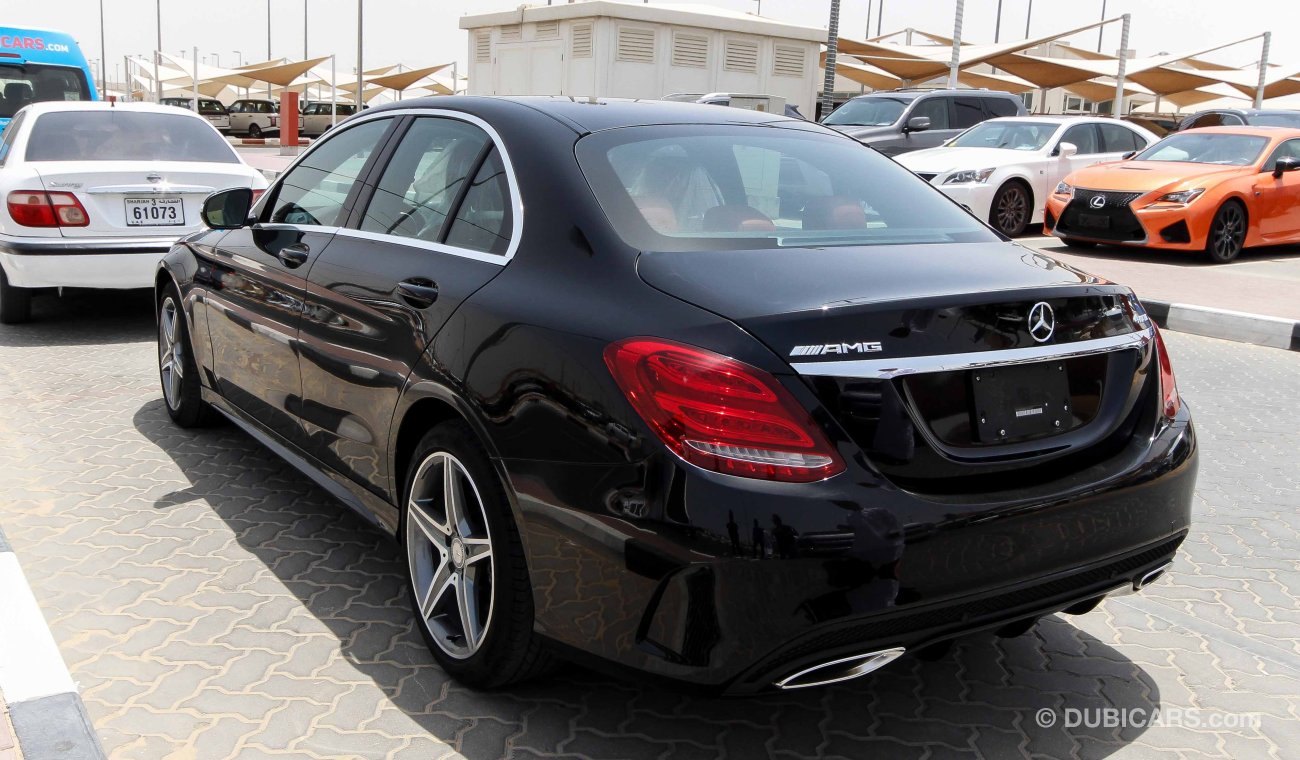 مرسيدس بنز C 300 with 4 Matic Badge