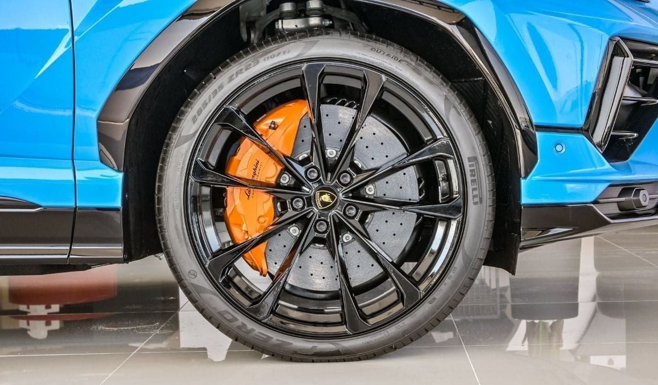 Lamborghini Urus Lamborghini Urus S | Carbon Interior | Fully Loaded with Rear Screens | 2024 Perfect Condition