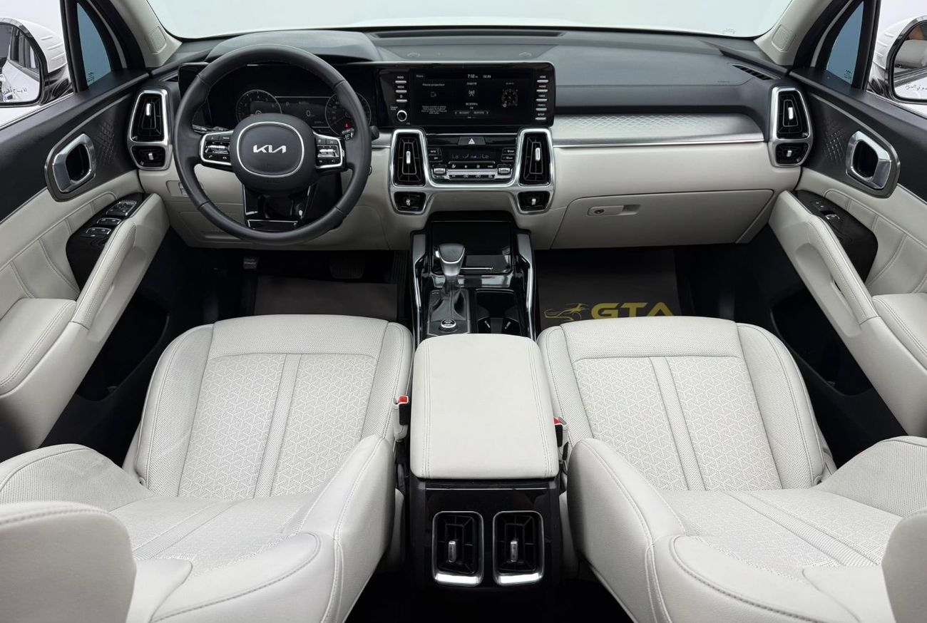 كيا سورينتو 2022 Kia Sorento DLX, 2027 Kia Warranty, Full Kia Service History, 7 Seater, GCC