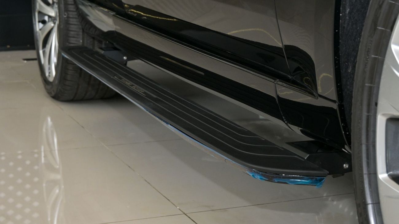 لاند روفر رينج روفر Autobiography P530 4.4L Range Rover Autobiography V8 - Pilot Seat - Fully loaded - 2025