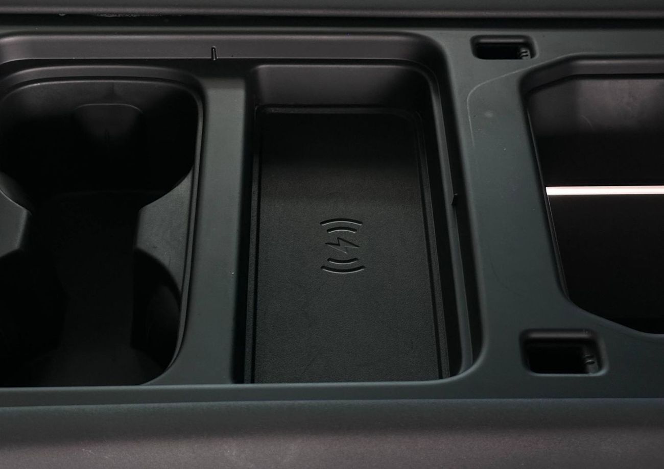 Land Rover Defender P400 Full options with one year warranty