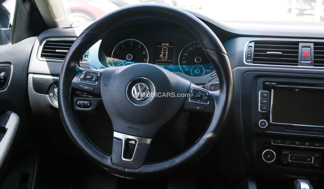 Volkswagen Jetta Gulf car in excellent condition do not need any expenses