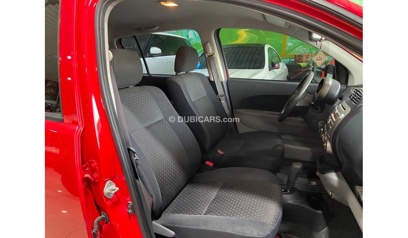 Daihatsu Sirion STANDARD