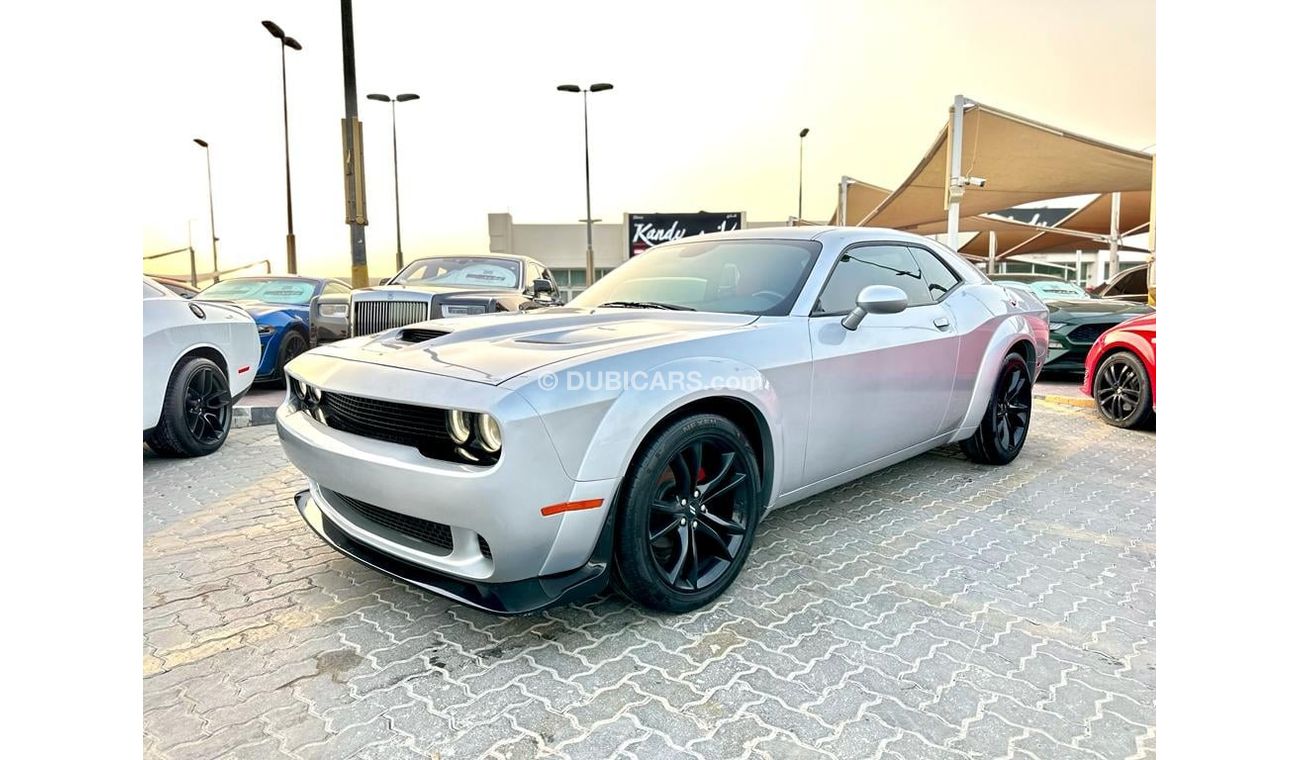 Dodge Challenger SXT For sale