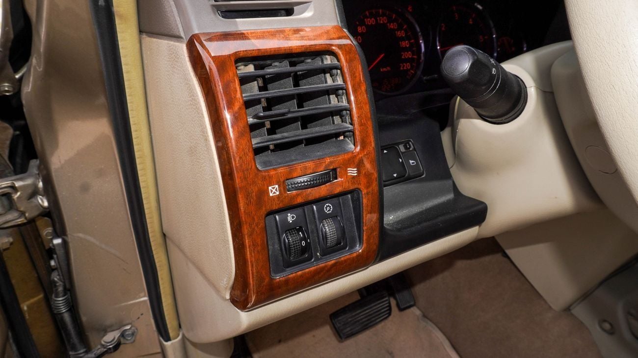 Nissan Patrol Super Safari