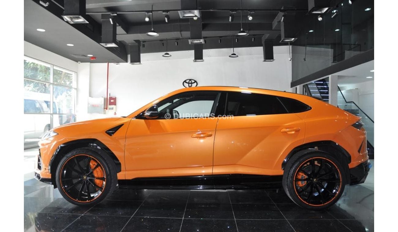 Lamborghini Urus PEARL CAPSULE EDITION