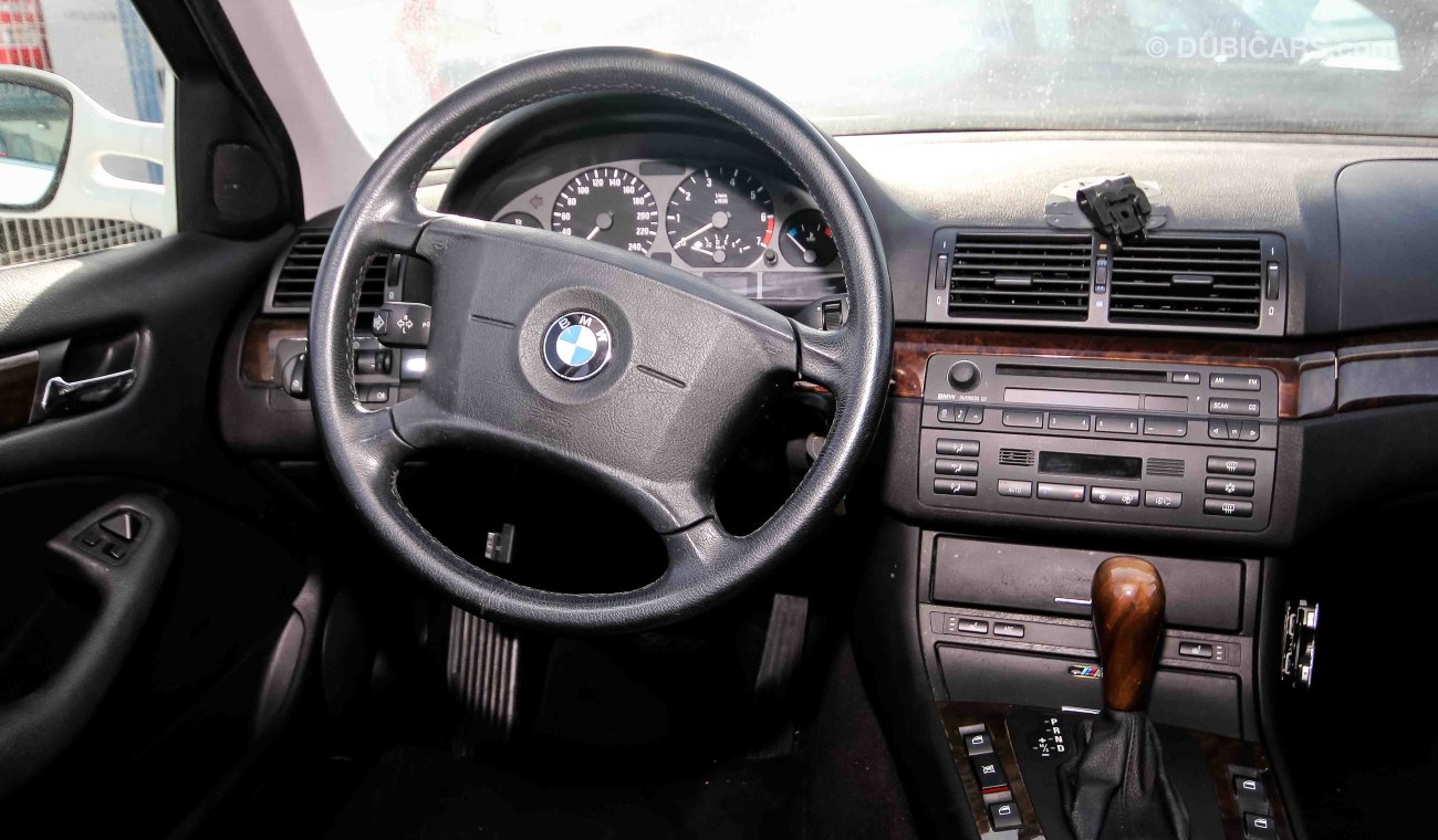 BMW 323 I