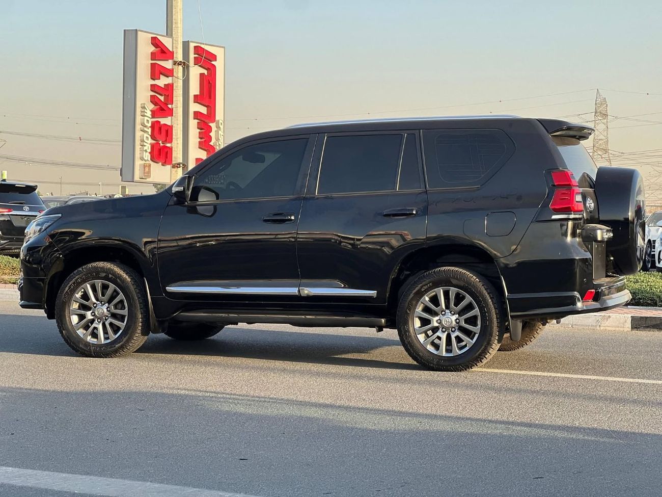 Toyota Prado Toyota prado 2019Model 4.0 petrol Engine Colour Black Transmission Automatic Interior.beige push sta