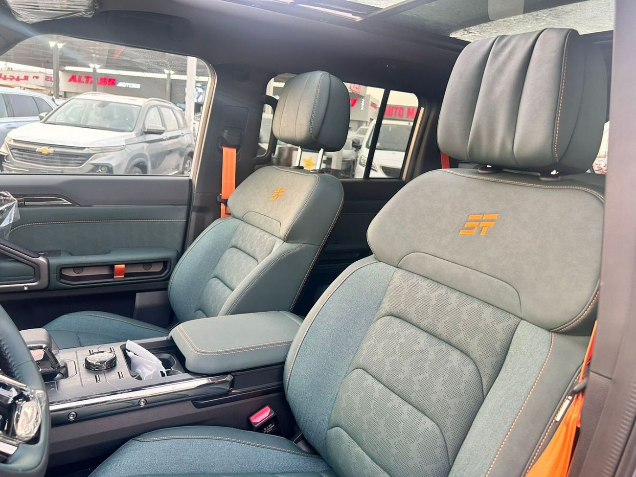 Jetour T2 JETOUR T2 2.0L PETROL 2025 7 SPEEDS  FULL OPTION