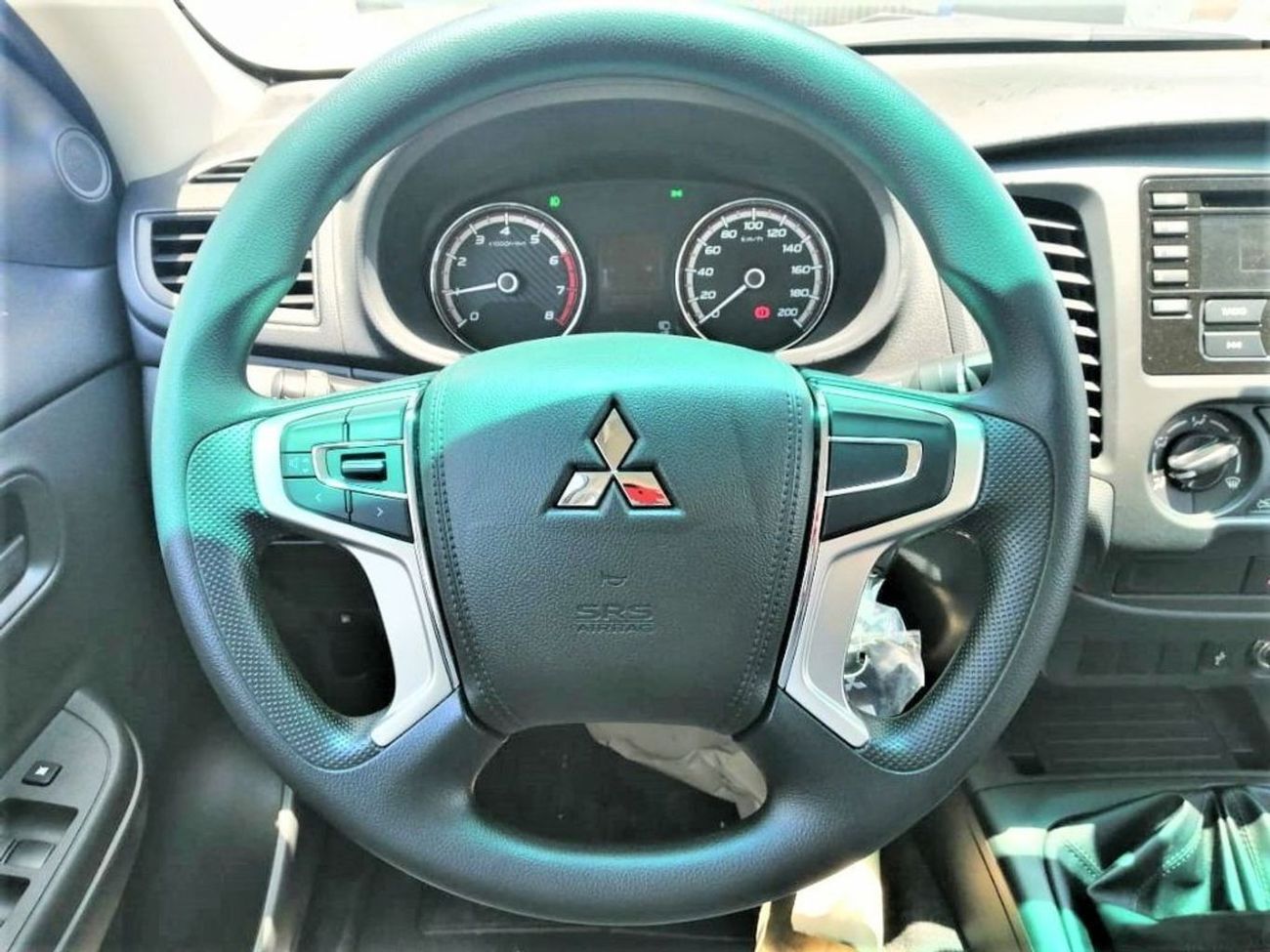 Mitsubishi L200 4x4 full option
