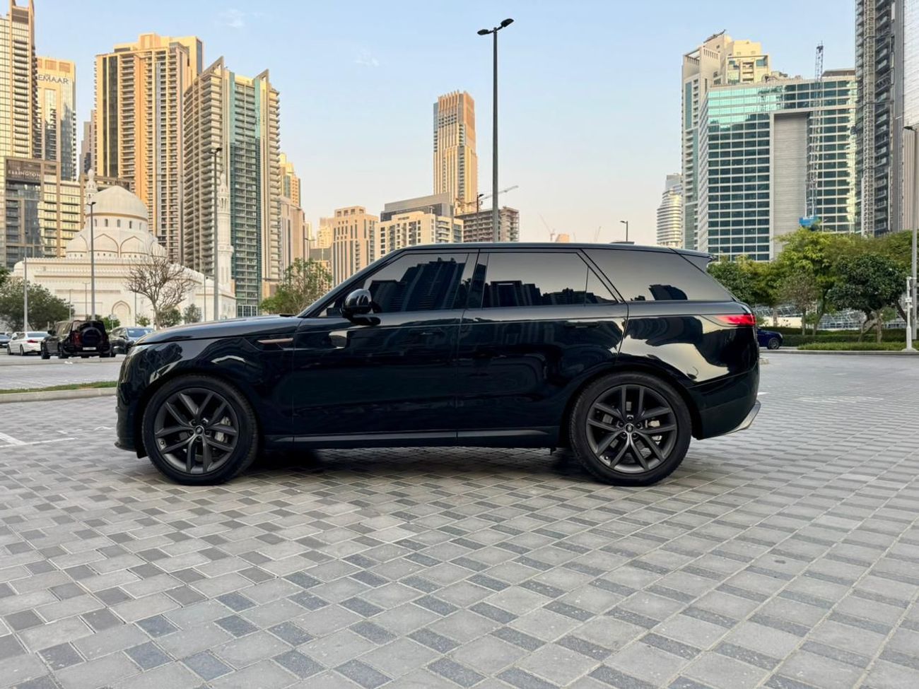 Land Rover Range Rover Sport First Edition P400 3.0L