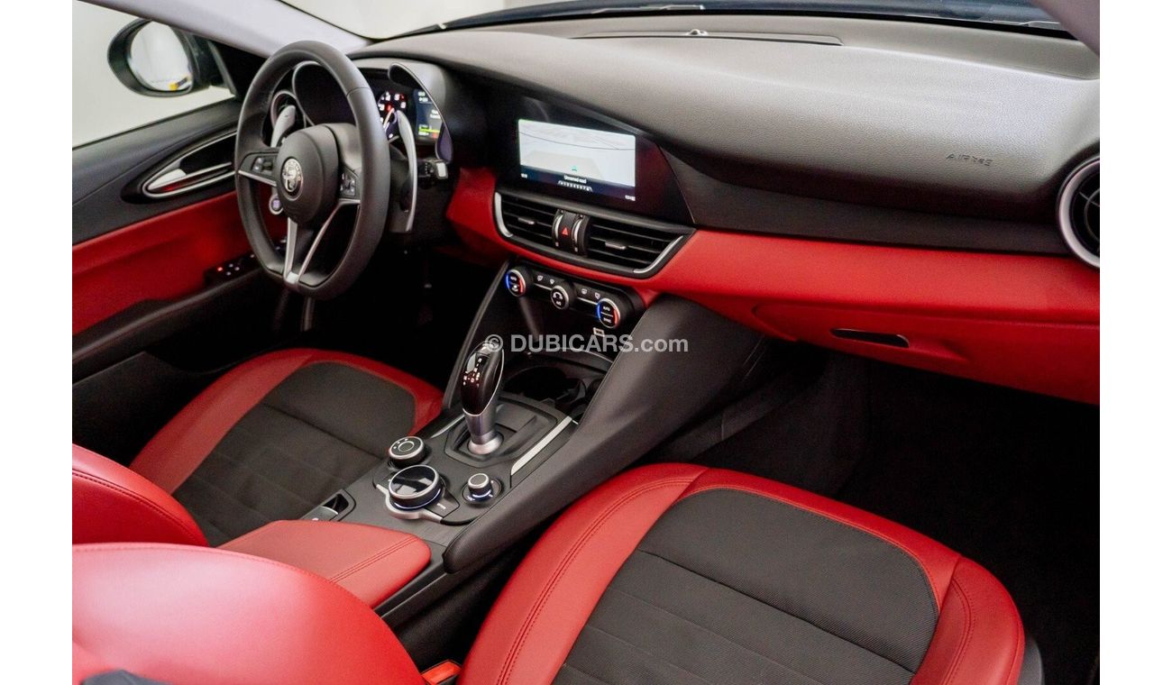 Alfa Romeo Giulia 2.0L Turbo Engine 2.0