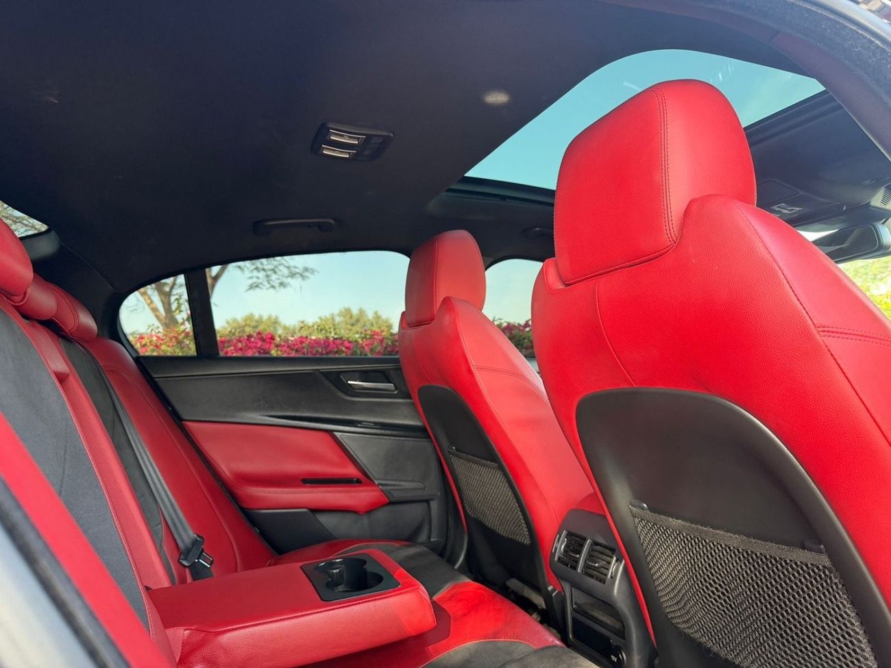 Jaguar XE S 3.0 Supercharged | GCC Specs | Full Service History